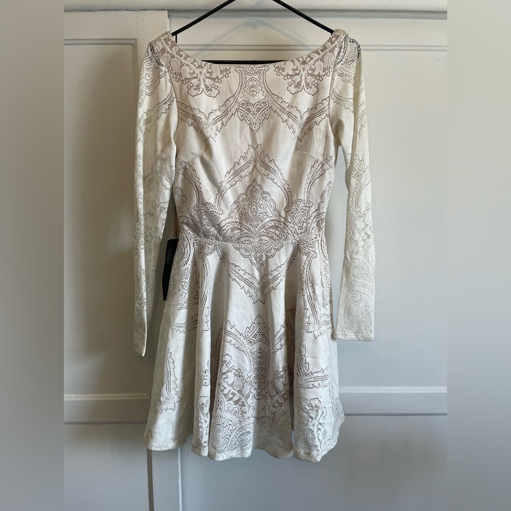 Bebe lace dress